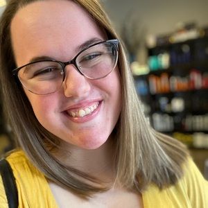 Meet your Posher, Kendra